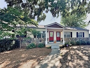 Building Photo - 1501 Stone Gate Ln SE