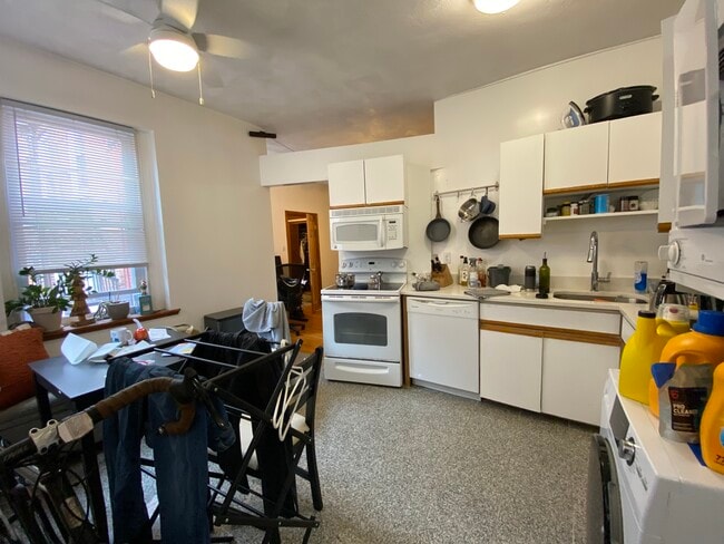 Building Photo - 87 Prince St