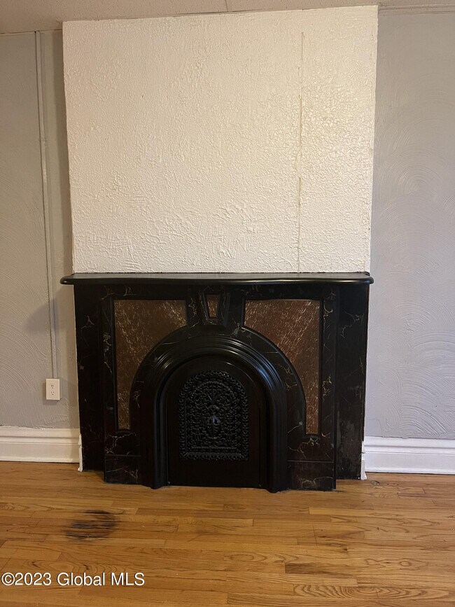 Foto del edificio - 198 4th St