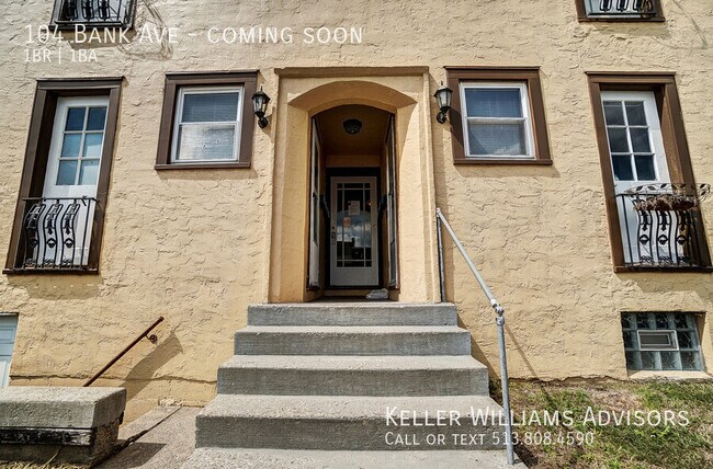 Building Photo - 104 Bank Ave