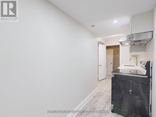 Building Photo - 80 Armilia Pl