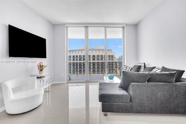 Foto del edificio - 488 NE 18th St