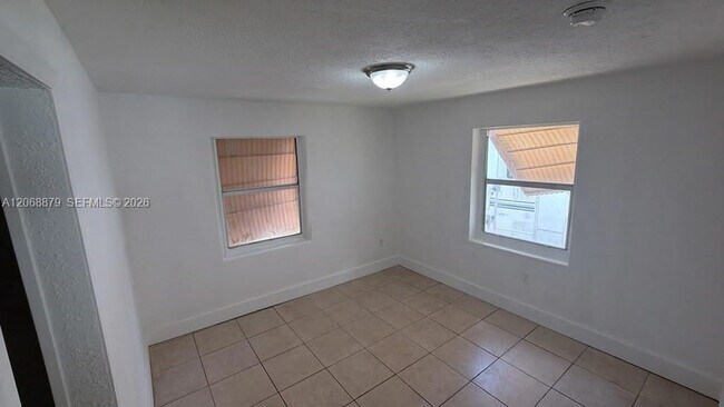 Foto del edificio - 7305 NW 17th Ct