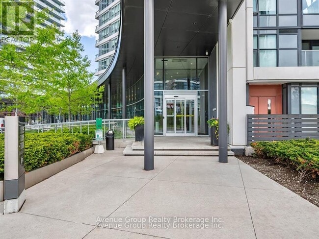 Building Photo - 115 McMahon Dr