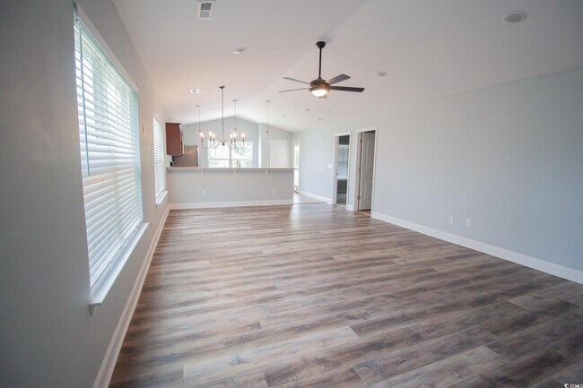 Building Photo - 410 Colin Claire Ct