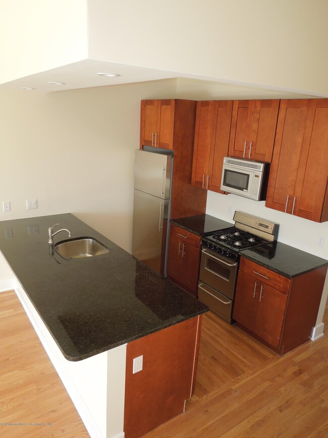 Foto del edificio - 550 Cookman Ave