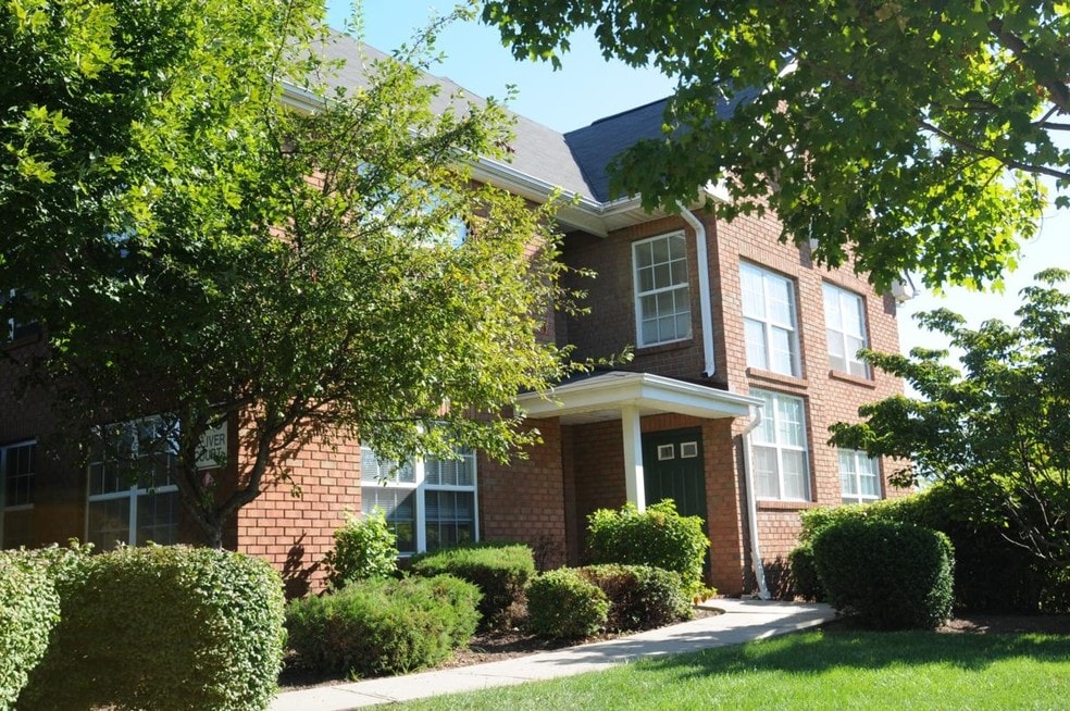 The Franklin at Hillsborough - 649 Us Highway 206 Hillsborough, NJ ... - Highway Friendly Apartments