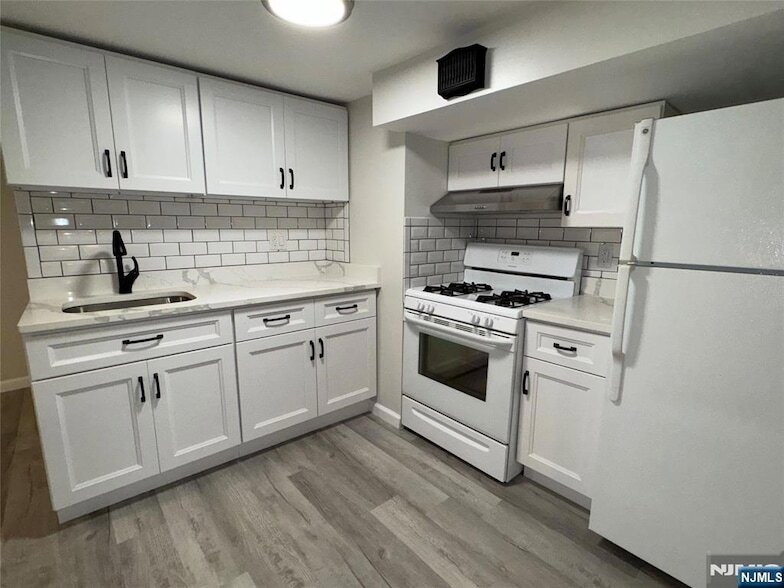 Primary Photo - 7307 Park Ave