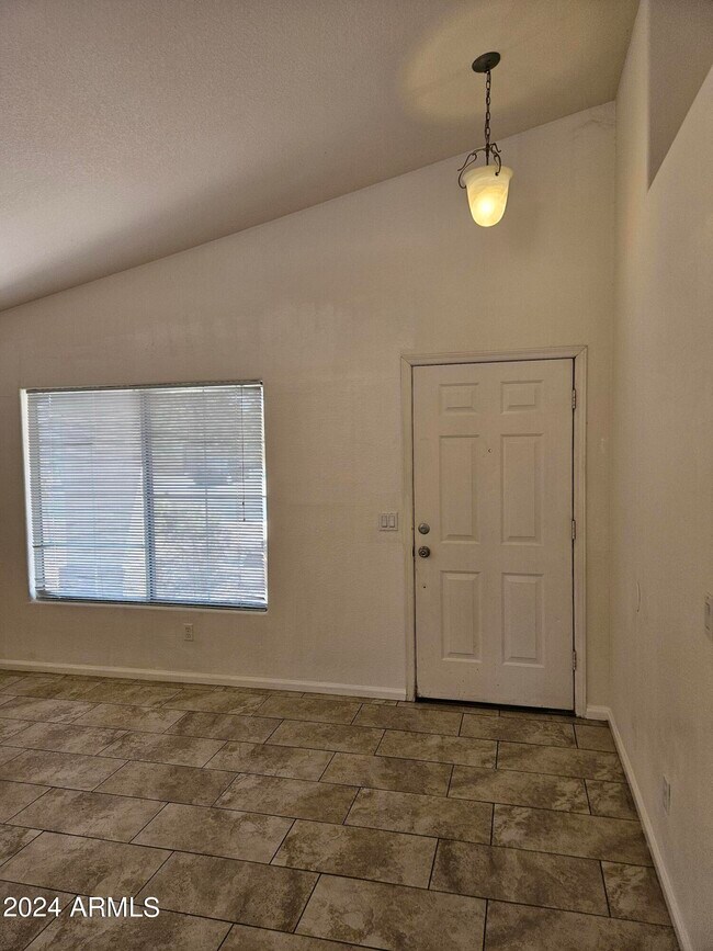 Building Photo - 8224 W Mohave St