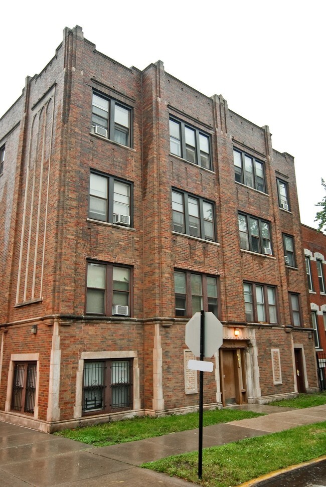 Building Photo - 1234-1236 N Wolcott Ave