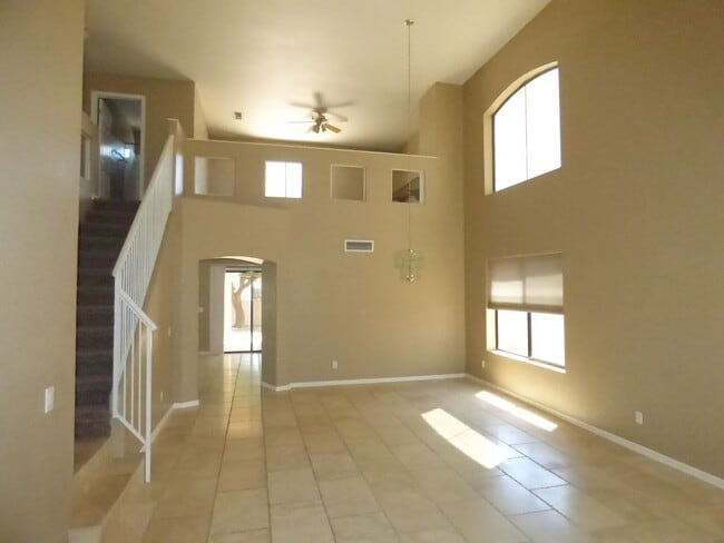 Building Photo - Gated community in convenient location!