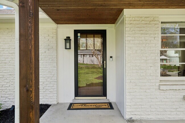 Foto del edificio - 1225 Davidson Rd