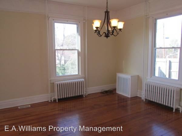 Building Photo - 406 W Carolina Ave