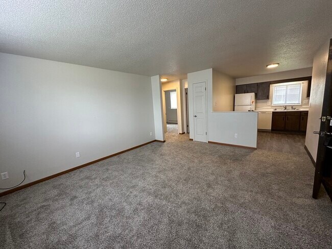 Foto del edificio - 4451 Vasey Ave