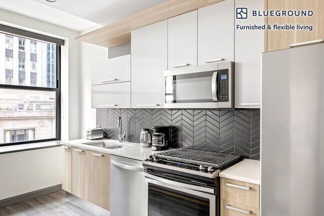 Building Photo - 29 S La Salle St