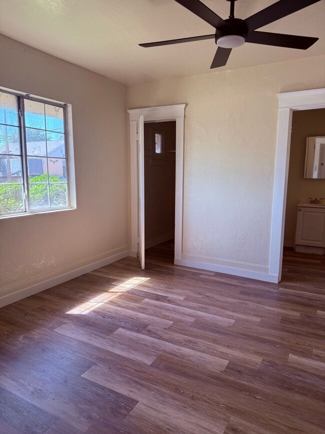 Building Photo - 591 W Monterey Ave