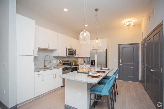 2BR, 2BA - 1050SF - B1.1 Model - Westhouse Flats