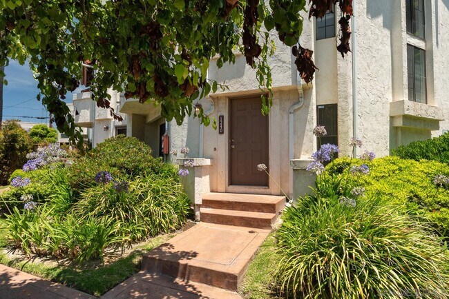 Foto del edificio - 1240 Thomas Ave