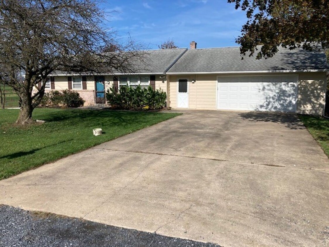 173 Elk Dr, Jonestown, PA 17038 House Rental in Jonestown, PA