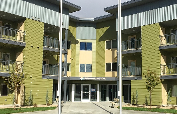 Primary Photo - Trailwinds Apartments