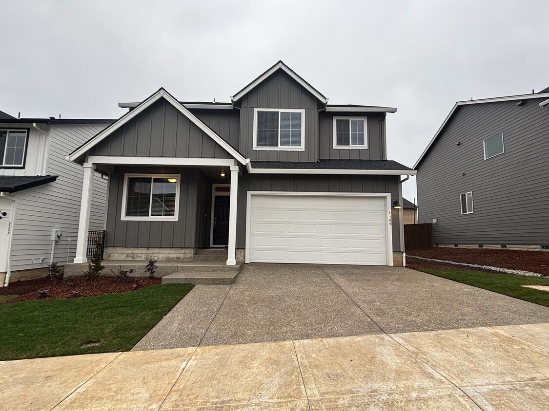 Primary Photo - Brand New 5 Bedroom Gresham Home, Availabl...