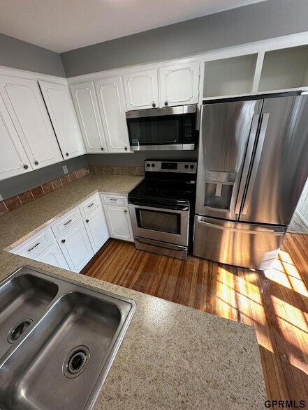 Building Photo - 1859 Front St