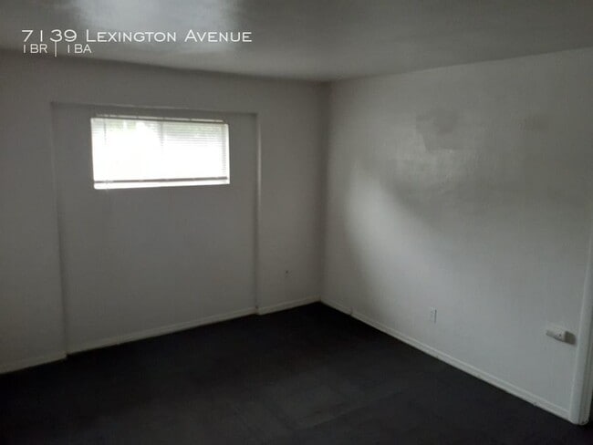 Foto del edificio - 7139 Lexington Ave