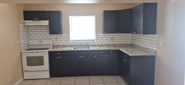 Foto del edificio - 4101 Riverside Dr