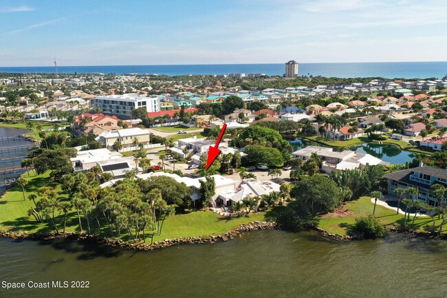 Building Photo - 412 La Costa St