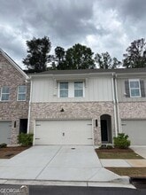 Building Photo - 3880 Denton Dr