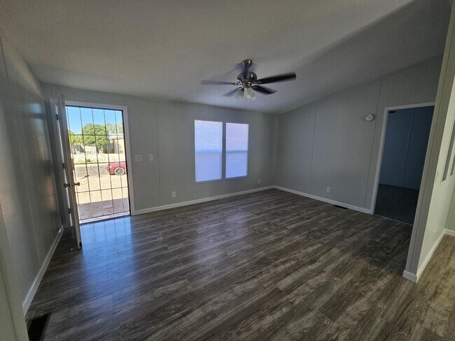 Foto del edificio - 725 S 97th St