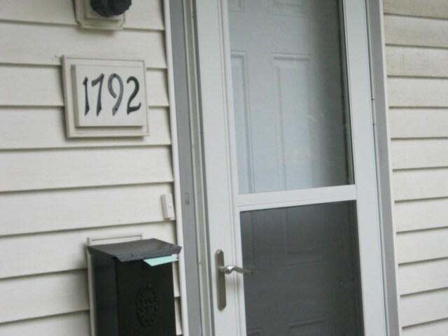 Building Photo - 1792 Queensbury Cir