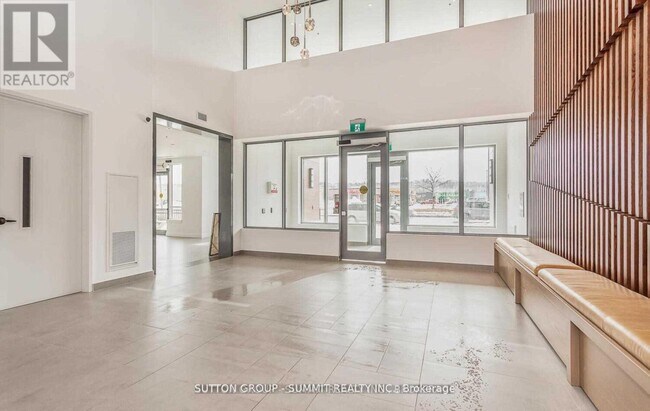 Photo du bâtiment - 121 Hwy 8
