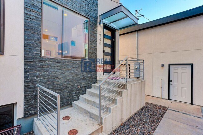 Building Photo - 1740 Lowell Blvd