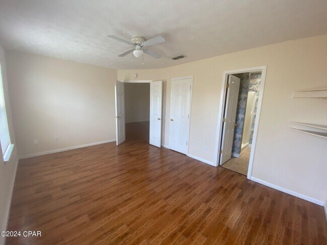 Foto del edificio - 111 Abigail Ln