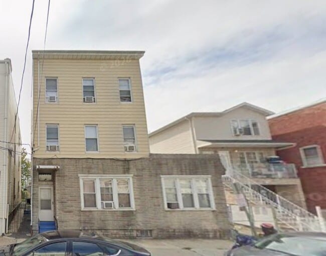 Building Photo - 226 Ripley Pl