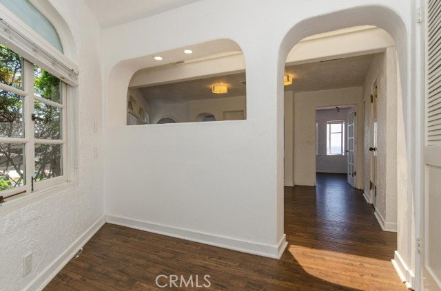 Building Photo - 212 N Coast Hwy