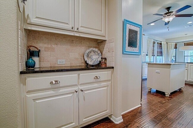 Building Photo - 12304 Mediterra Pl
