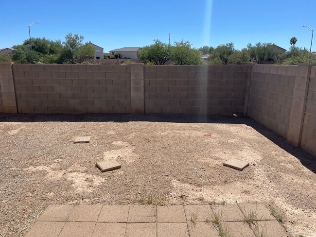 Foto del edificio - Rita Ranch Charmer 3Bdm 2Ba home, availabl...