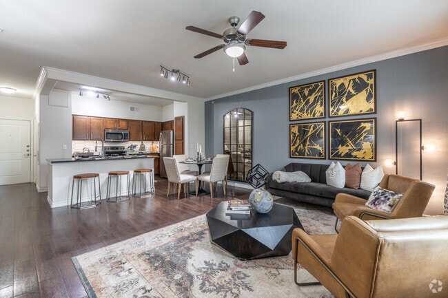 1BR, 1BA - 890SF - Living Room - Cortland Waters Edge