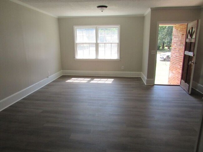Foto del edificio - Comfortable Living in a Convenient Sumter Location