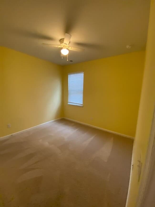 Building Photo - Beautiful 4 Bedroom in Cane Bay