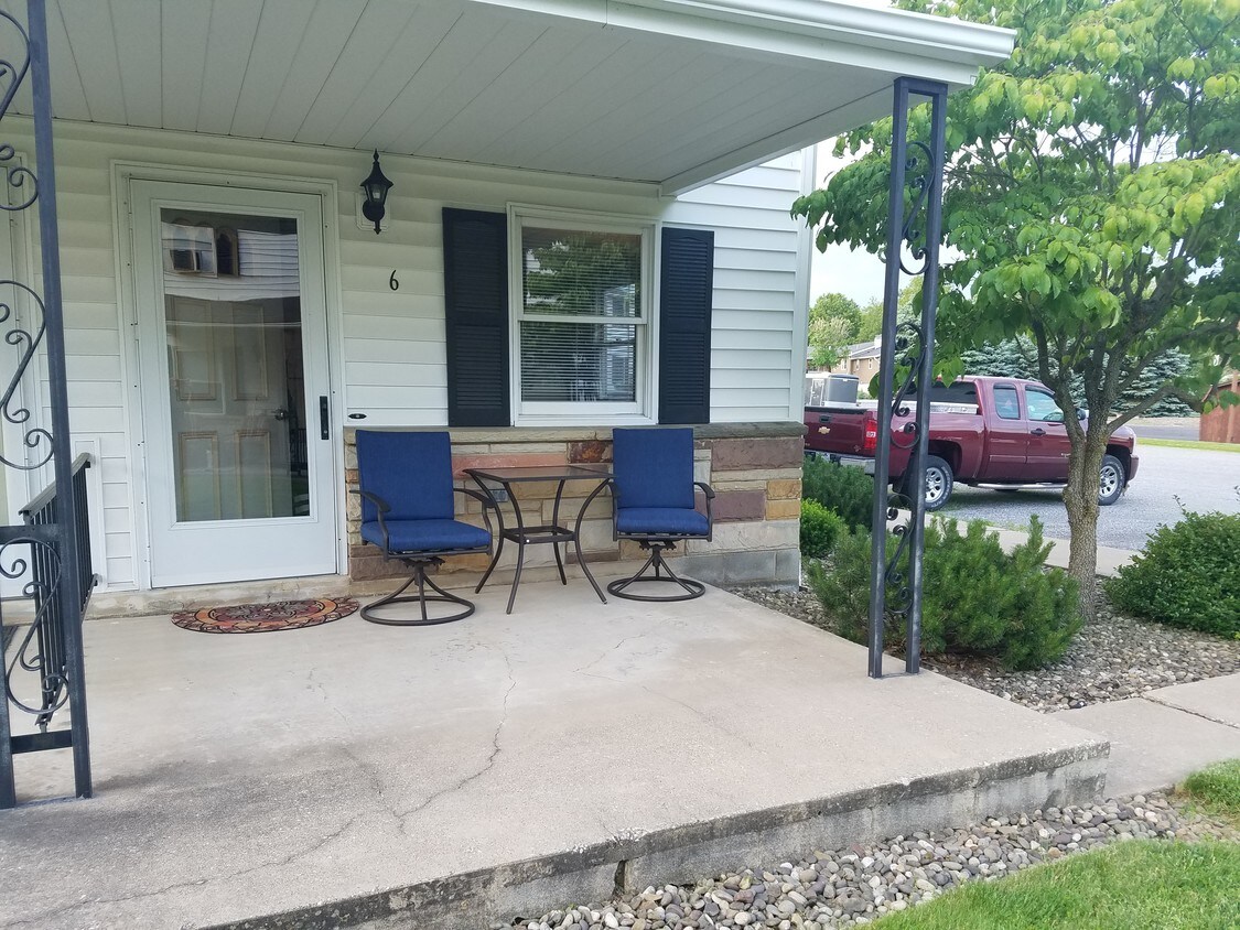 428 Tipton Rd, Tyrone, PA 16686 Townhouse for Rent in Tyrone, PA