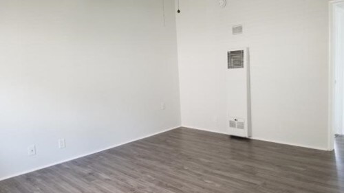 Building Photo - 1514 W 205th St
