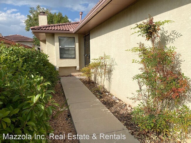 Foto del edificio - 2 br, 2 bath House - 13109 Argon Ave NE