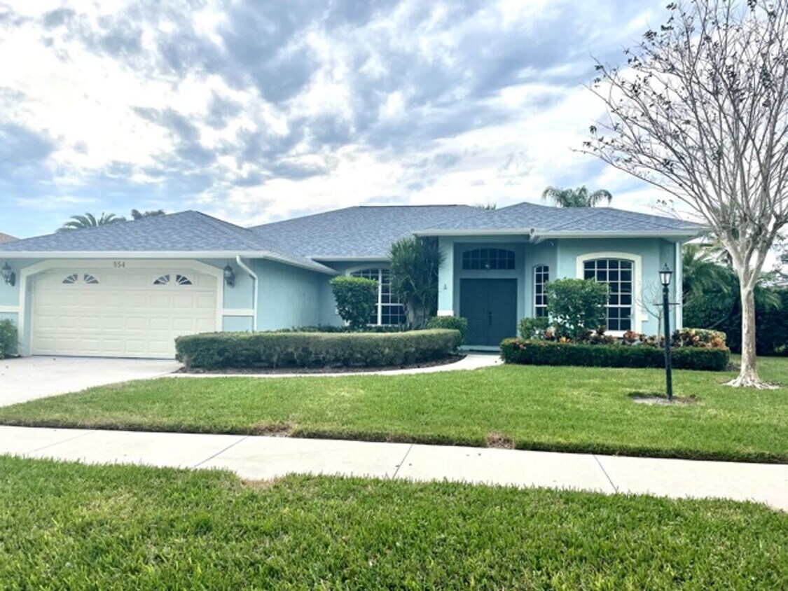 Primary Photo - ANNUAL/FURNISHED HOME WITH LARGE LANAI - S...