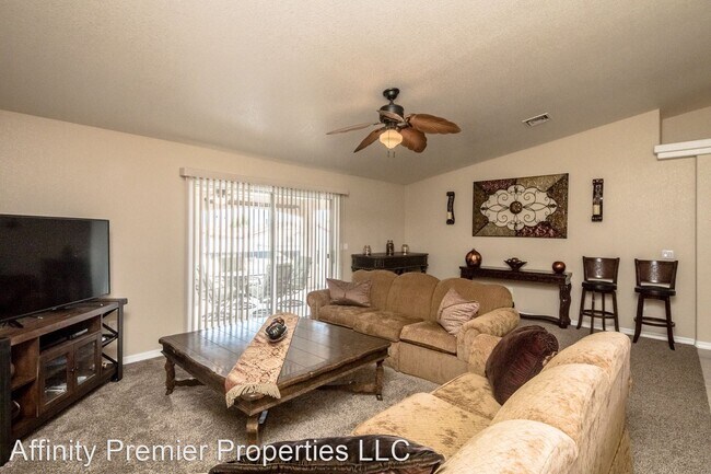 Building Photo - 3 br, 2 bath  - 3551 Oro Grande Blvd.