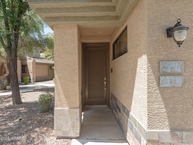 Foto del edificio - 705 W Queen Creek Rd