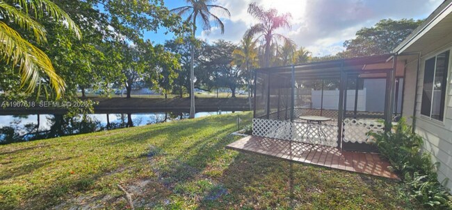 Foto del edificio - 1251 SW 84th Terrace