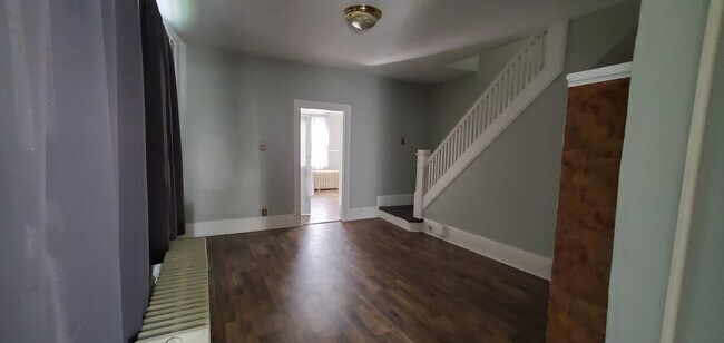 Foto del edificio - 306 N Lafayette St